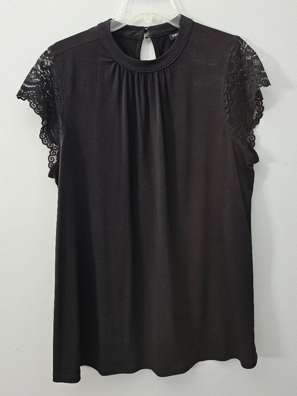 Torrid Black Blouse Lace Sleeves Keyhole Back Size 1